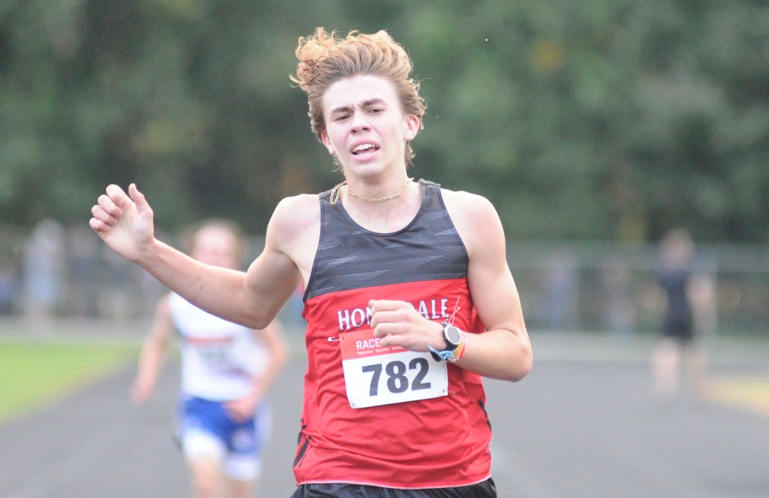 Honesdale’s Aidan LaTourette posted the winning time of 18:09.4 in the men’s 3.1-mile varsity race.
